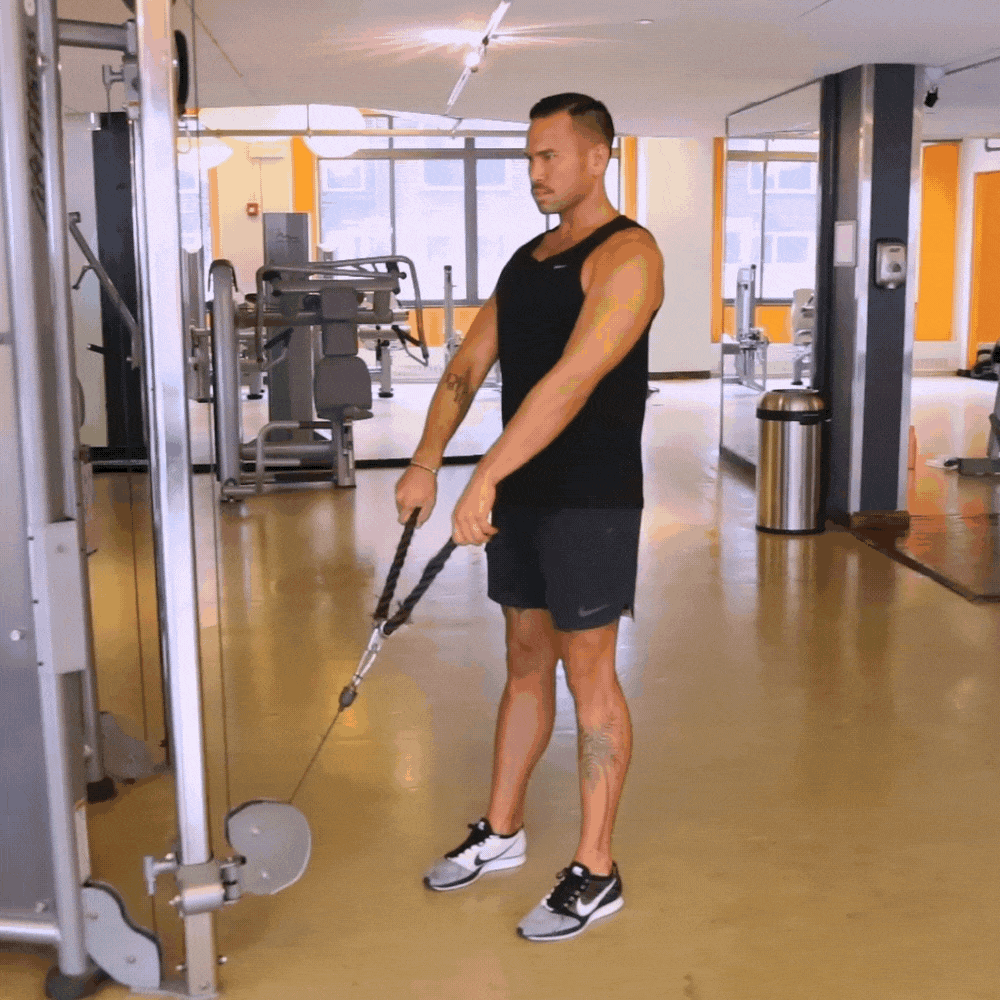 Man doing Cable Upright Row